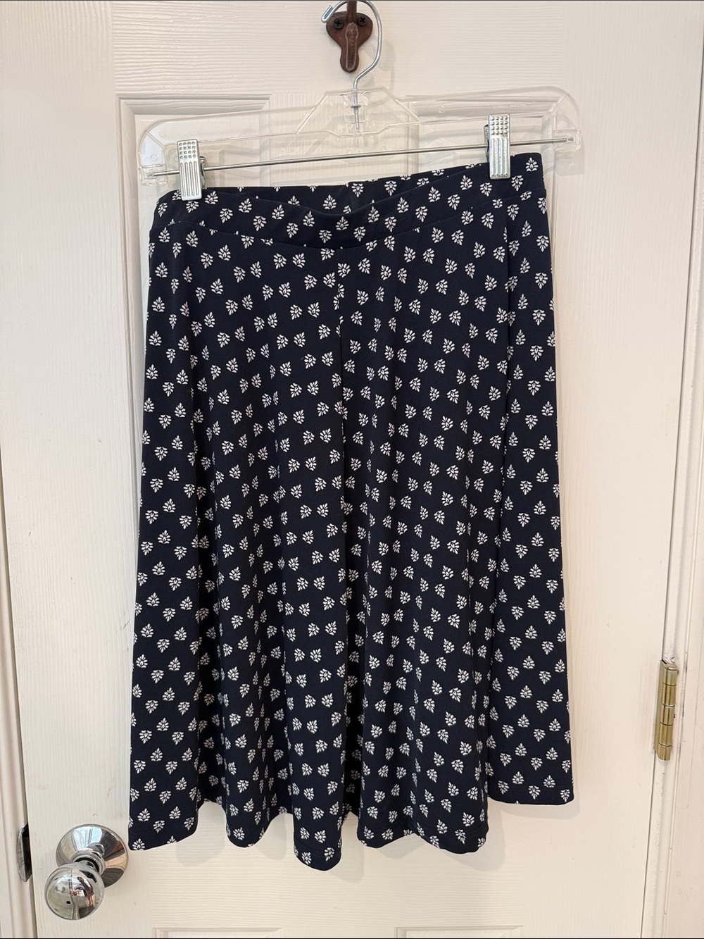 Gilli Navy and White Floral Circle Skirt
